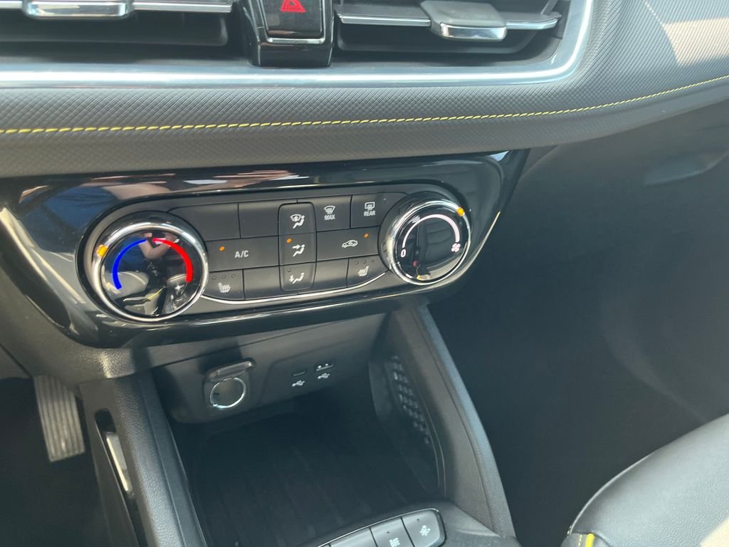 Used 2024 White Chevrolet ACTIV image 19