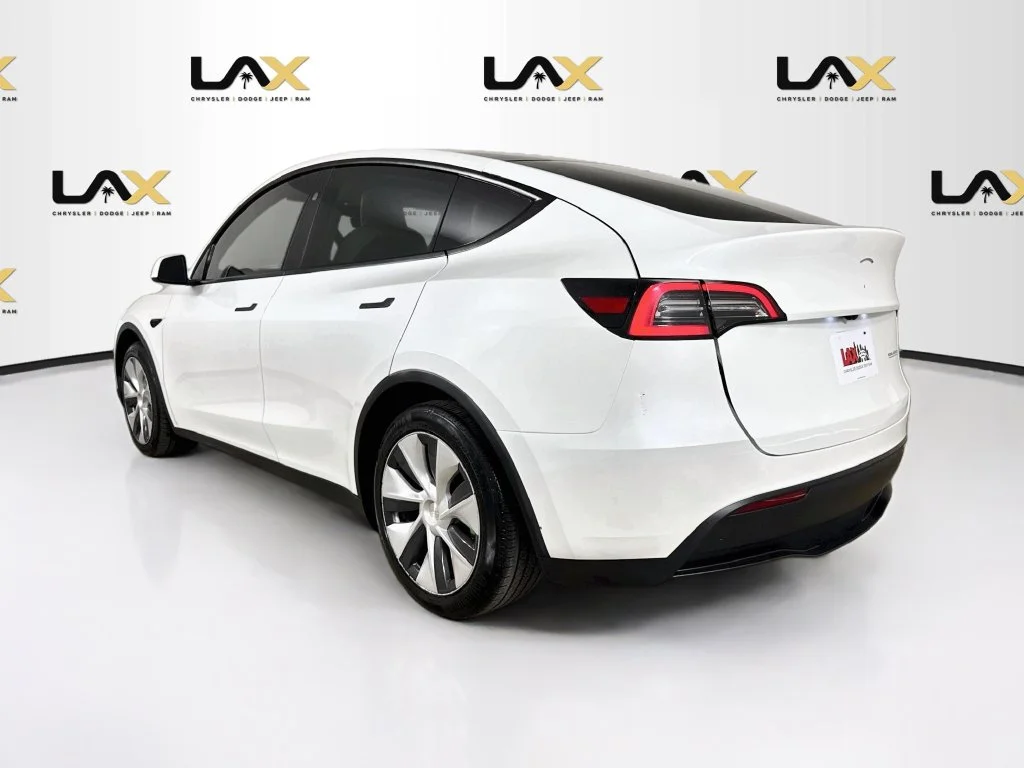 Used 2023 White Tesla Long Range image 5