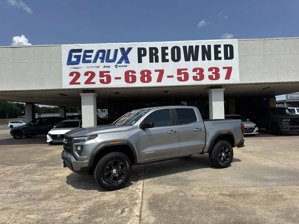 Used 2024 Silver GMC Elevation image 1