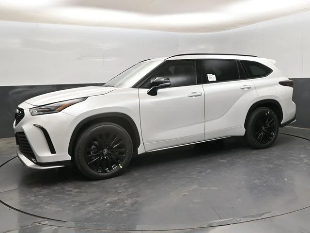 New 2026 Wind Chill Pearl <sup>1</sup> Toyota  XSE image 4