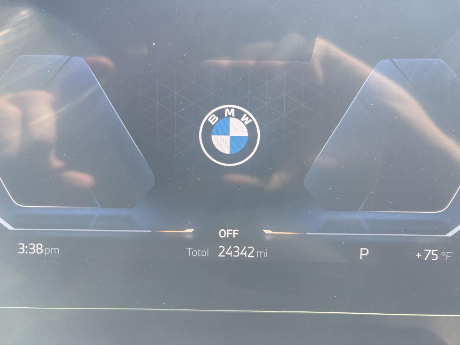 Used 2023 Alpine White BMW xDrive28i image 10