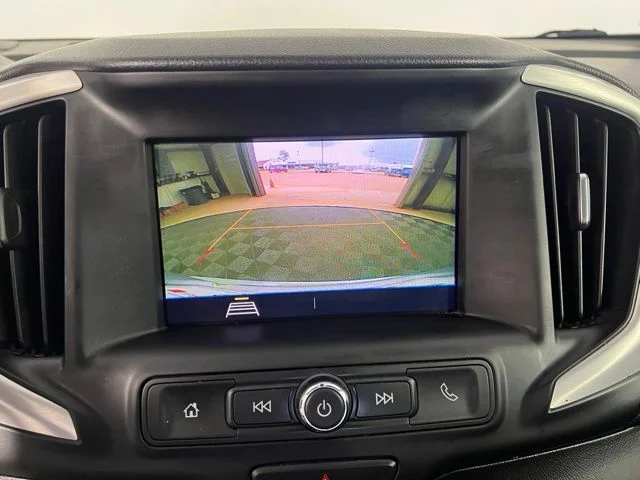 Used 2021 Silver GMC SLE image 21
