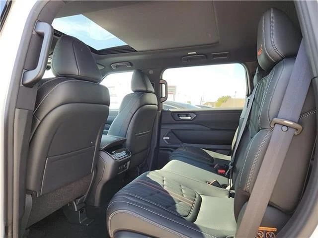 New 2026 QAC Aspen Whit Nissan PRO-4X 4x4 image 8