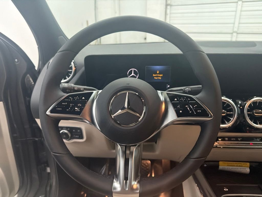 New 2026 Mountain Grey Metallic Mercedes-Benz GLA 250 image 15
