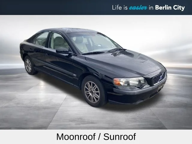 2004 Volvo S60 2.4's photo