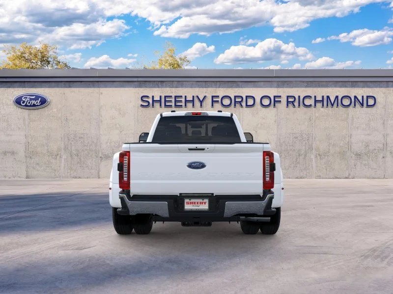 New 2026 Star White Metallic Tri-Coat Ford F-350® Lariat® image 6