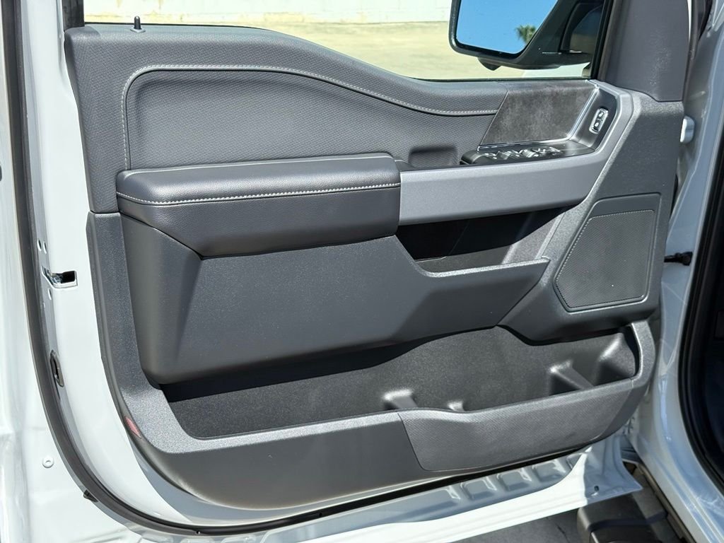 New 2026 Avalanche Ford XLT image 16