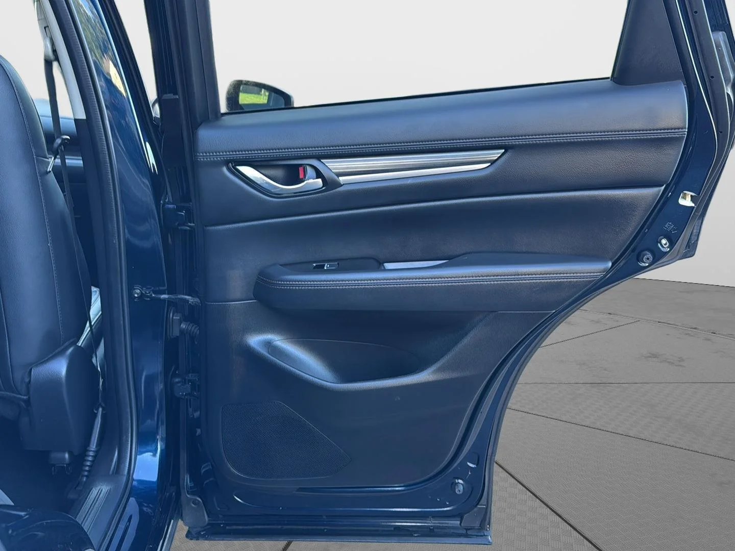 Used 2020 Deep Crystal Blue Mica Mazda Grand Touring image 19
