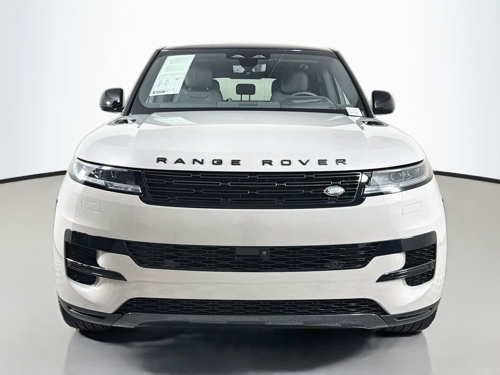 Certified Used 2024 Gray Land Rover SE image 2