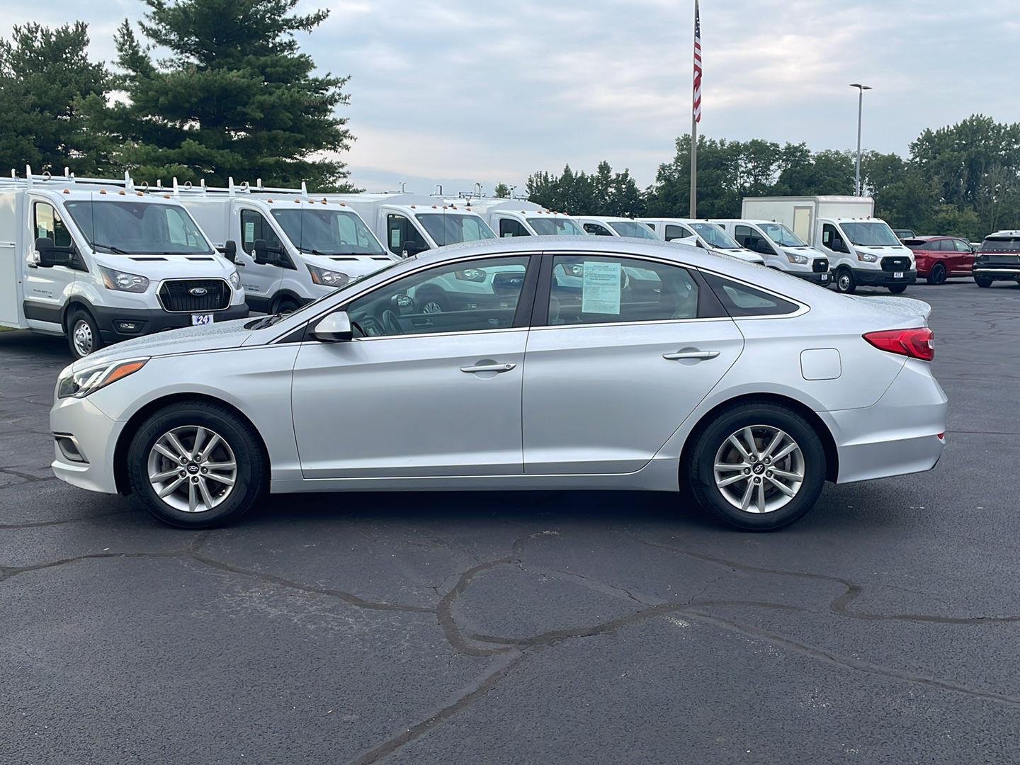 Used 2017 Hyundai Sonata Base with VIN 5NPE24AF9HH516107 for sale in East Peoria, IL