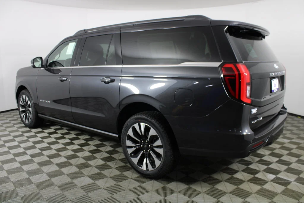 New 2027 Dark Matter Gray Metallic Ford Platinum image 4