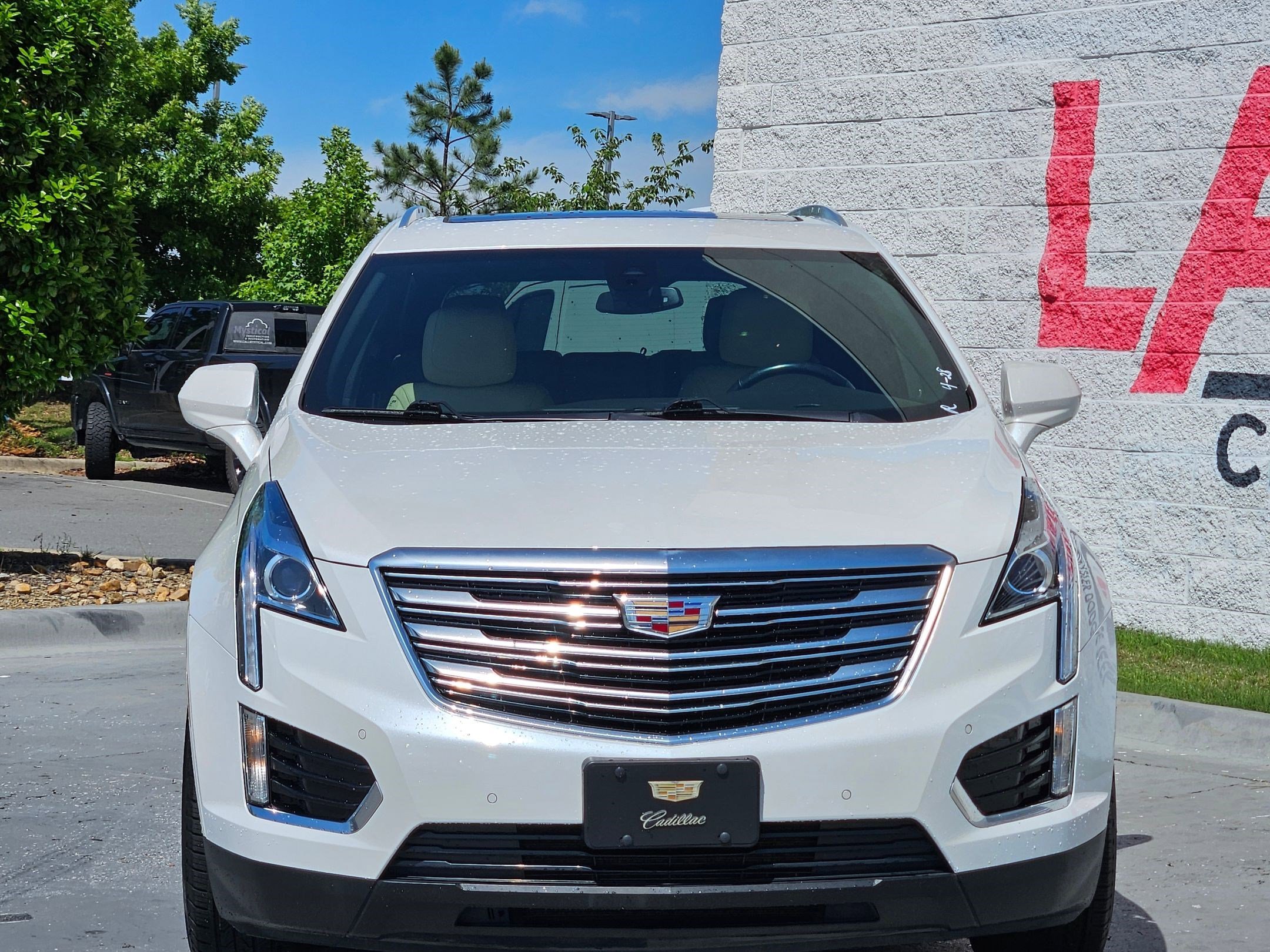 Used 2019 Crystal White Tricoat Cadillac Luxury FWD image 2
