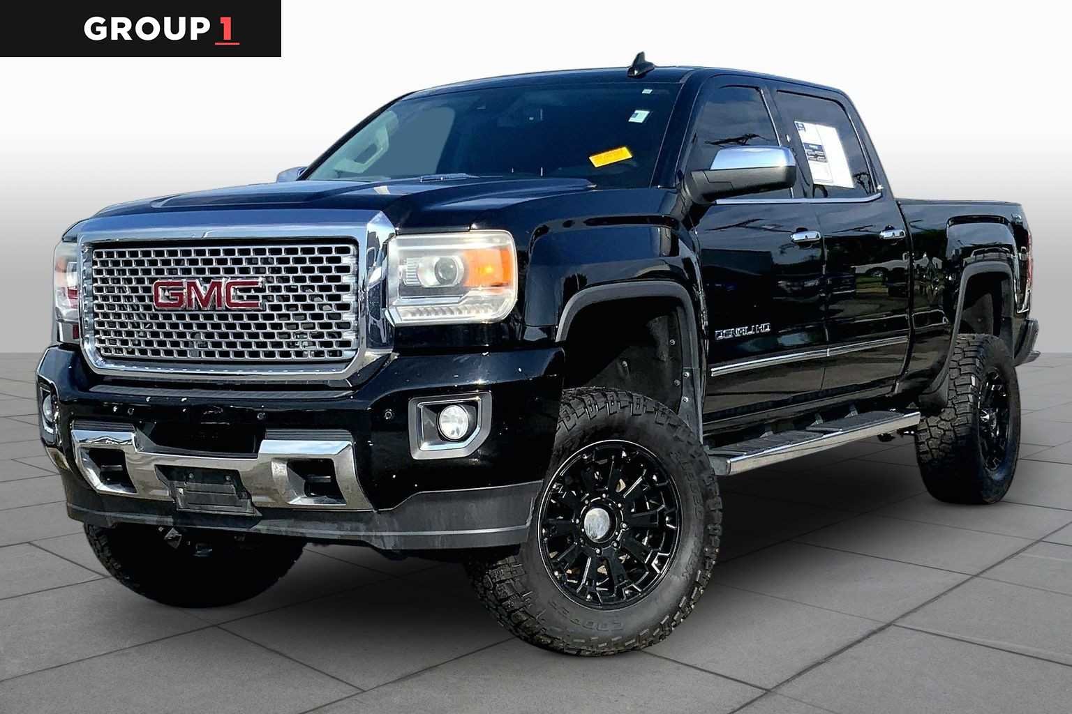 2016 GMC Sierra 4WD Crew Cab Standard Box Denali's photo