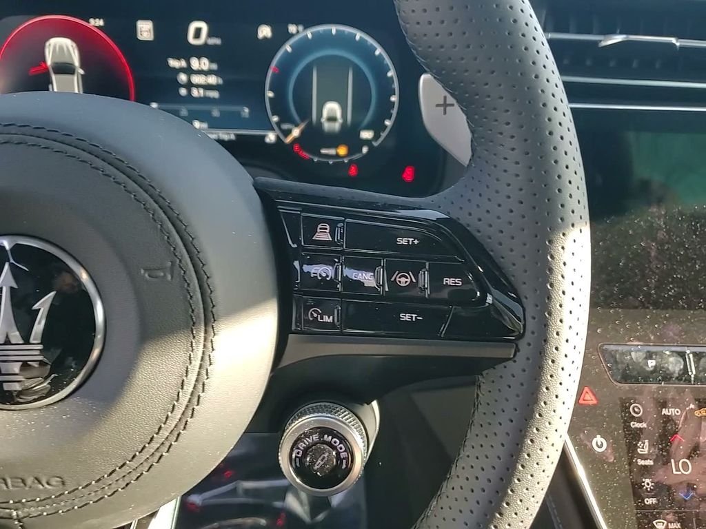 2026 Maserati Grecale Modena V6 - Photo 26
