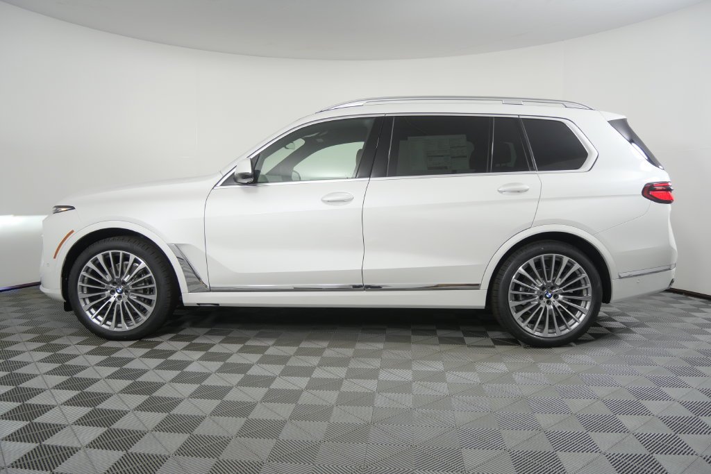 New 2027 Mineral White Metallic BMW xDrive40i image 7