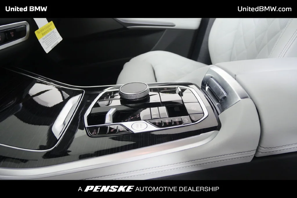 New 2026 White Metallic BMW xDrive50e image 20