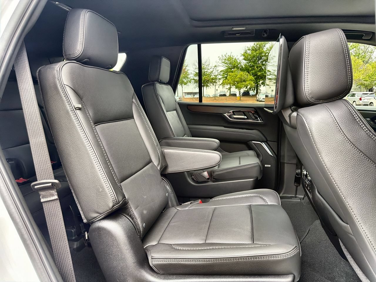 2026 GMC Yukon Denali - Photo 22