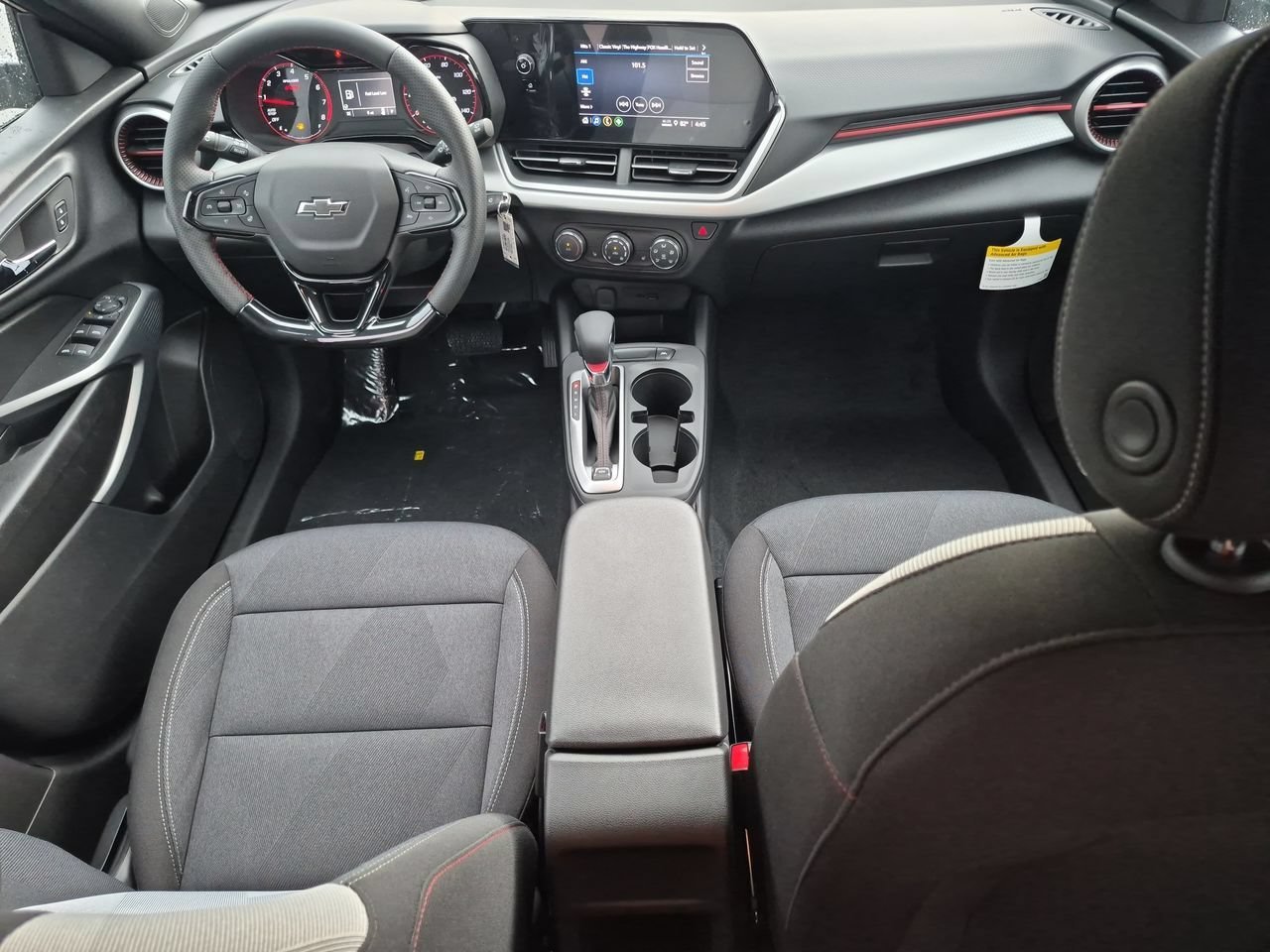 2026 Chevrolet Trax RS - Photo 18