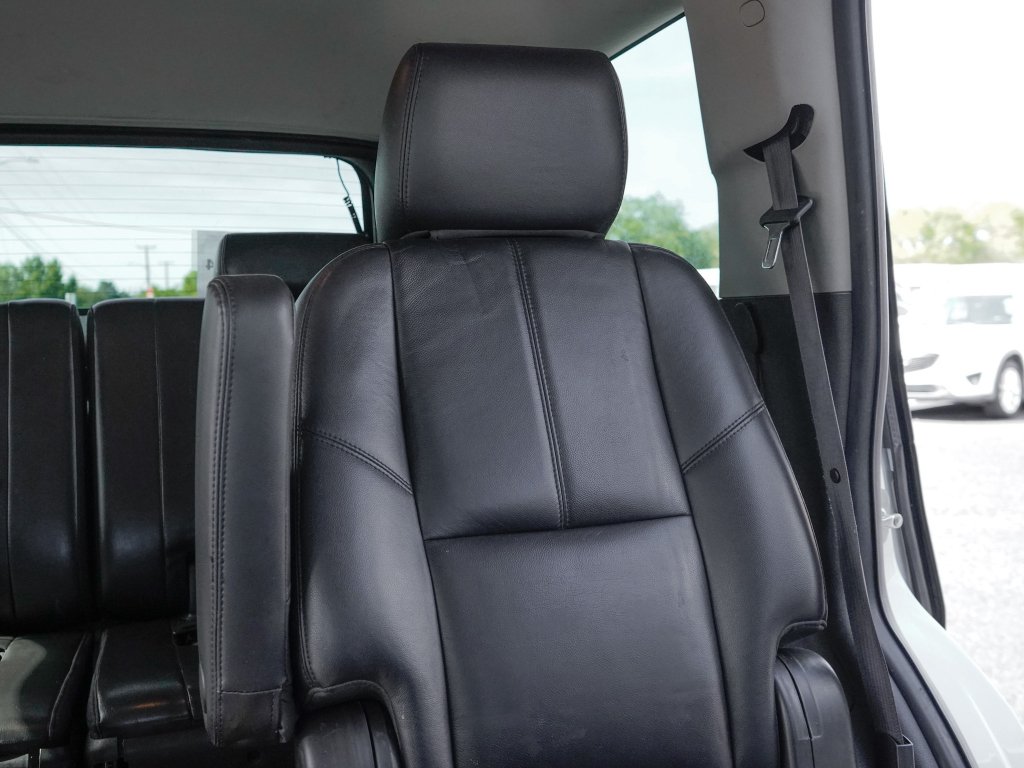 Used 2014 Summit White Chevrolet LT image 29