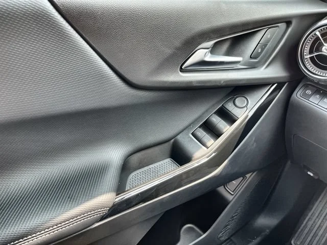 2027 Chevrolet Equinox LT - Photo 29
