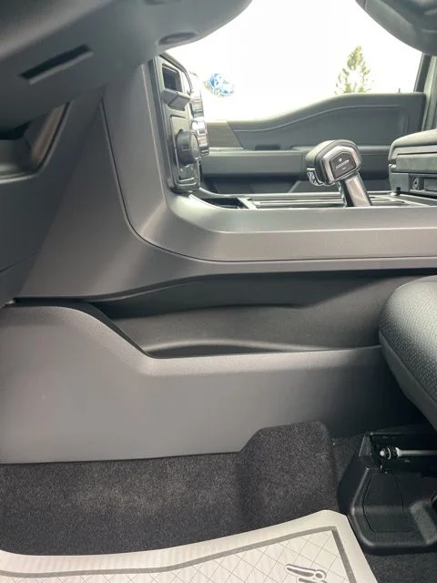 New 2026 Star White Metallic Tri-Coat Ford Lariat® image 50