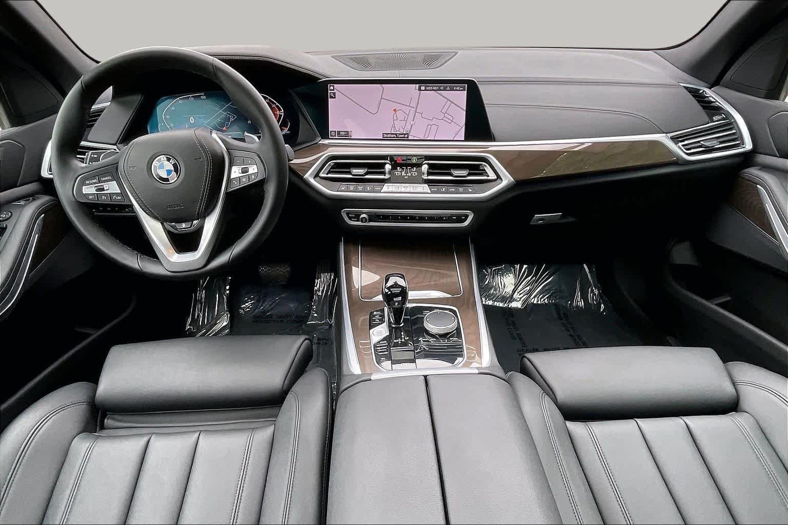 Used 2022 Black Sapphire Metallic BMW xDrive40i image 15
