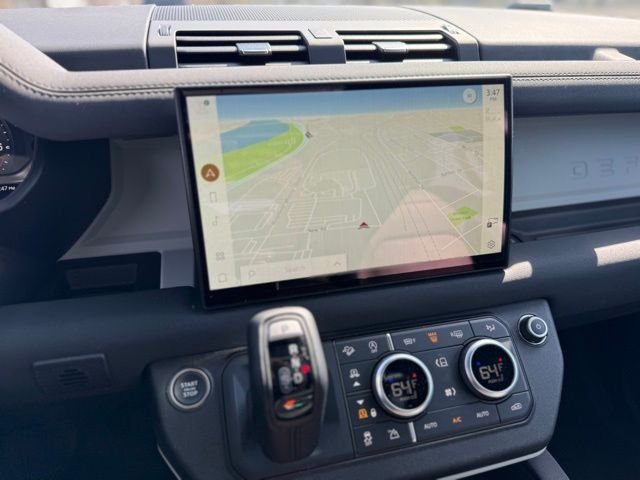 New 2023 Santorini Black Land Rover SE image 16