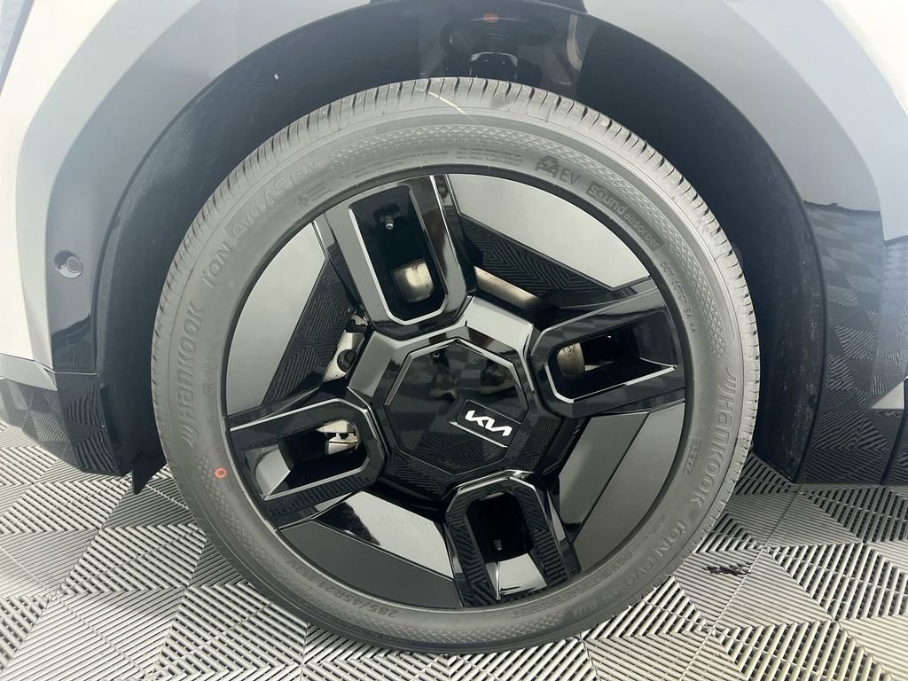 New 2026 Glacial White Pearl / Black Ro Kia GT-Line AWD image 13