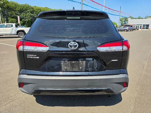 Used 2023 Black Toyota L image 5