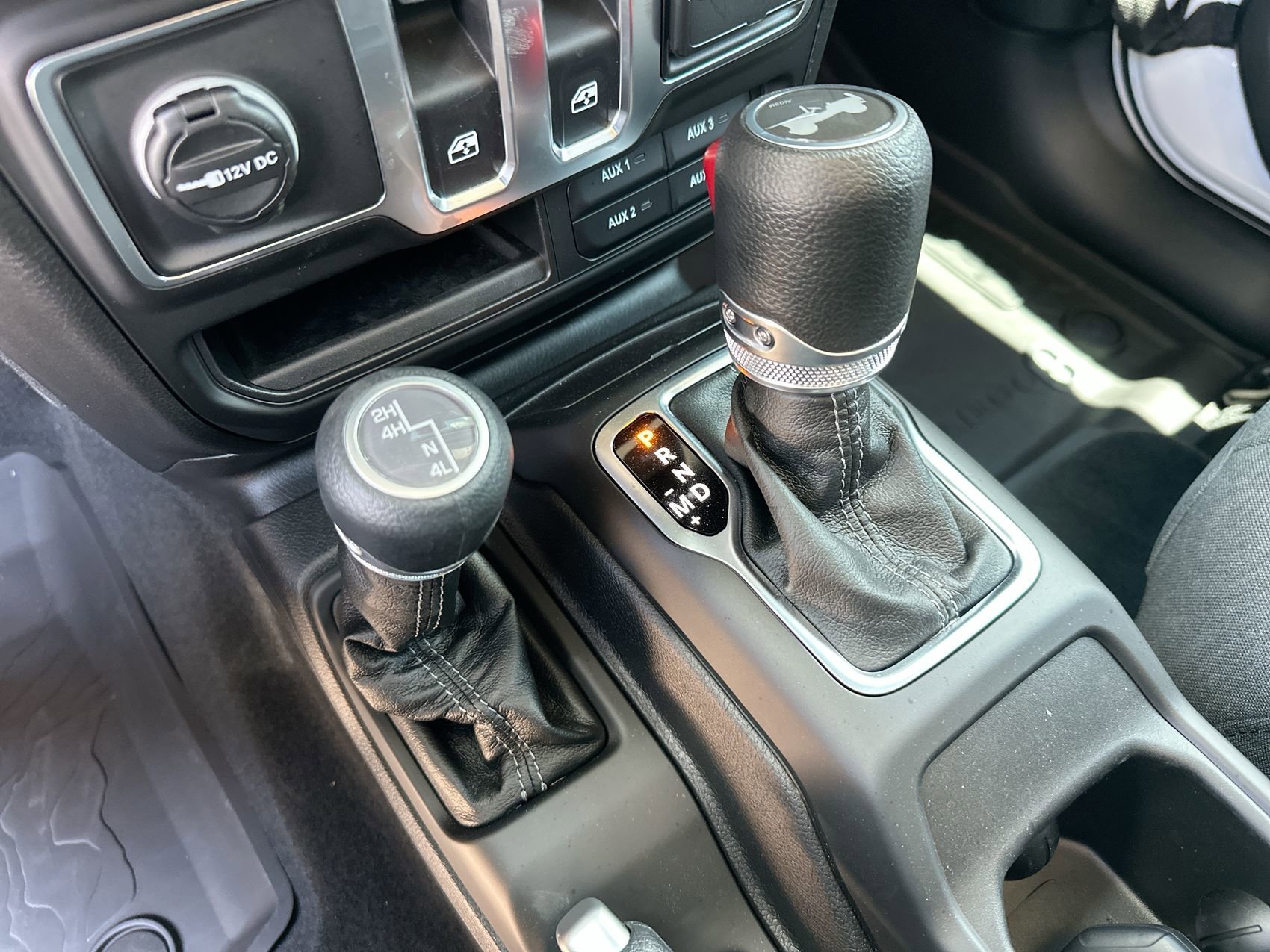 New 2026 Bright White Clearcoat Jeep Sport S image 19
