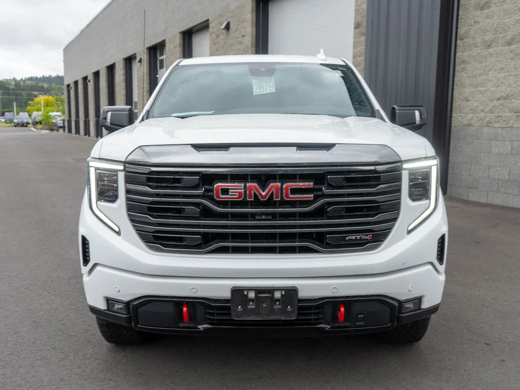 Used 2023 White GMC AT4 image 2