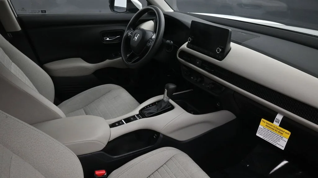 Used 2025 White Honda LX image 11