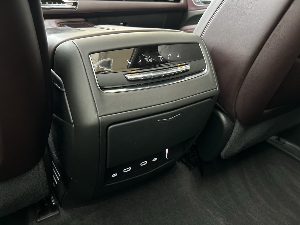 Used 2022 Dark Moon Blue Metallic Cadillac Premium Luxury Platinum image 18
