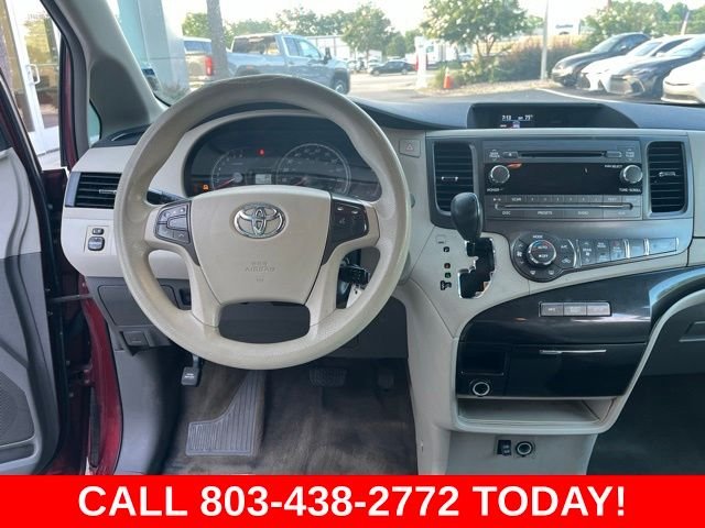 Used 2014 Red Toyota LE image 14