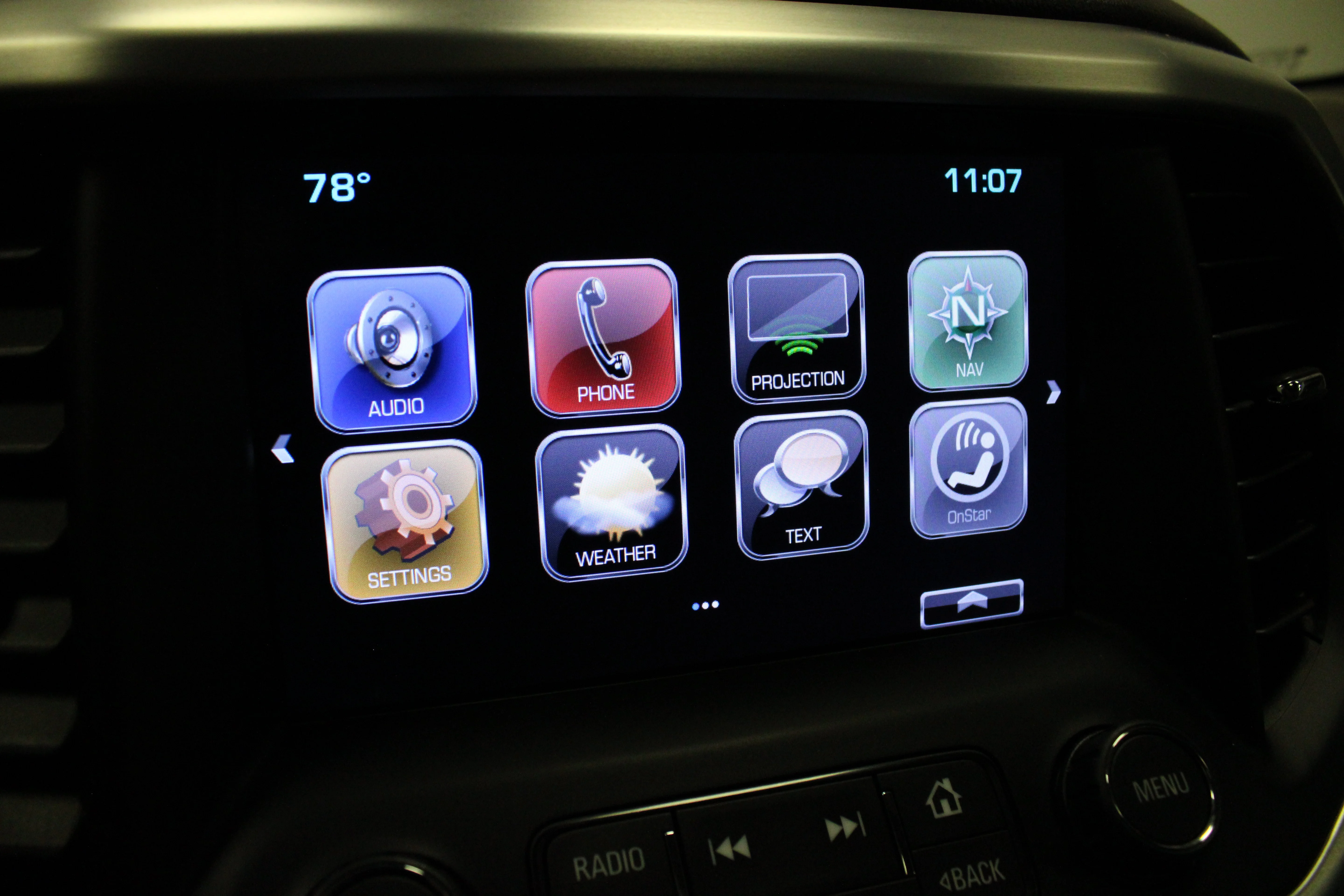 Used 2018 Black Cherry Metallic GMC SLT-1 image 27