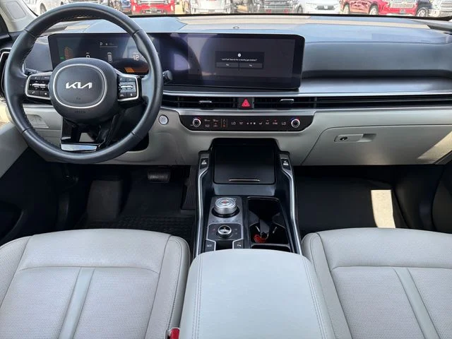 Certified Used 2025 Beige Kia EX image 9