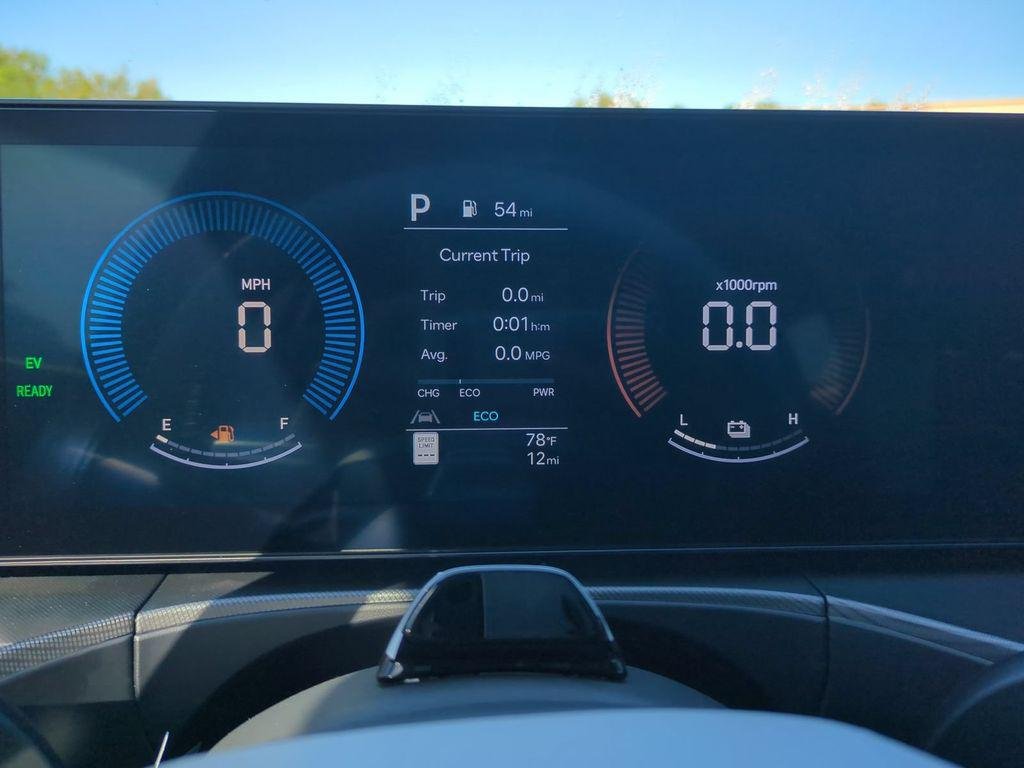 New 2026 Black Hyundai SEL image 34