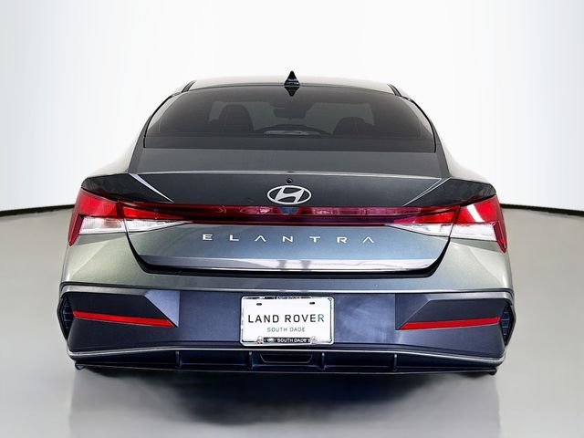 Used 2024 Gray Hyundai SE image 6