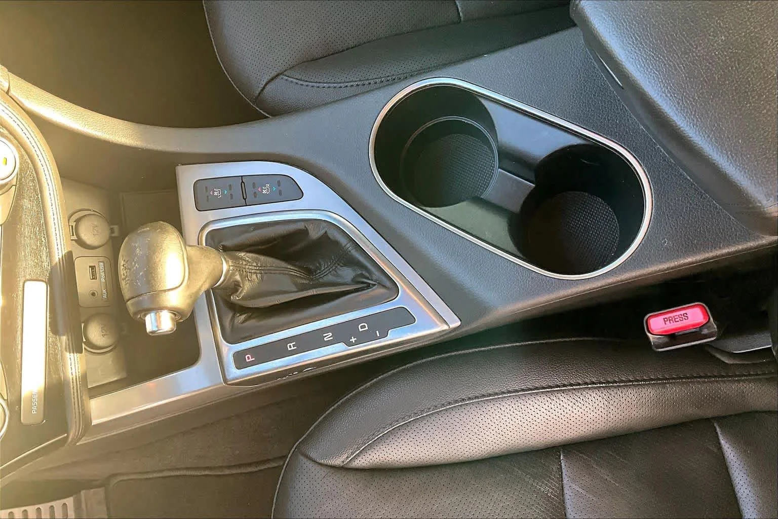 Used 2014 Satin Metal Kia SX Turbo image 15
