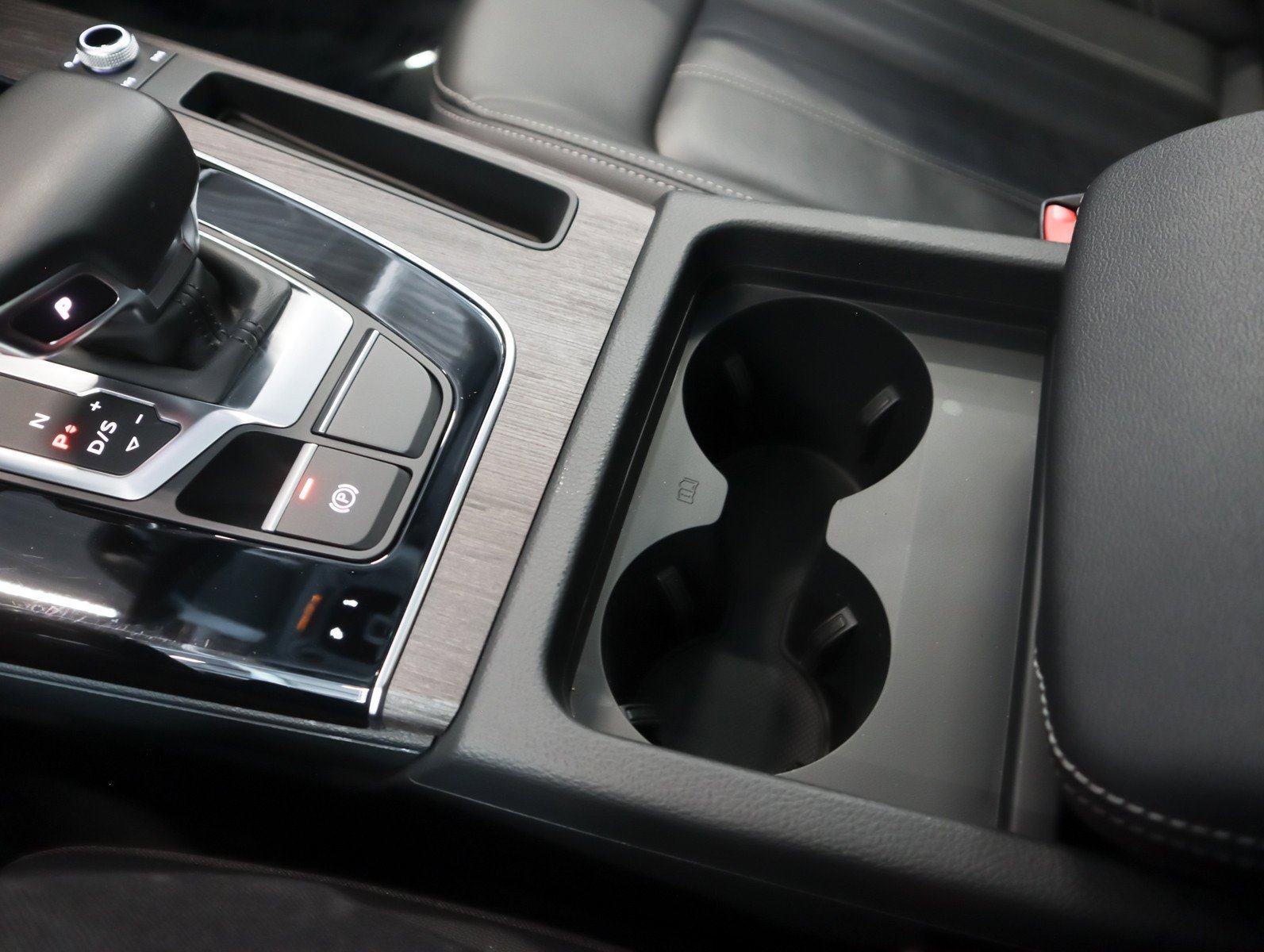 Used 2023 Daytona Gray Pearl Effect Audi S line Premium image 21