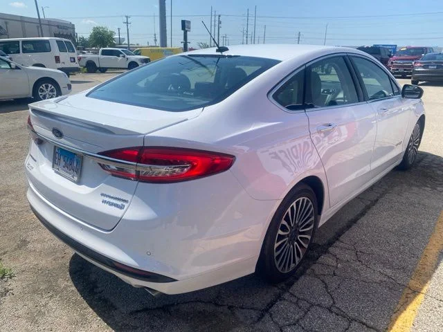 Used 2018 Oxford White Ford Titanium image 4