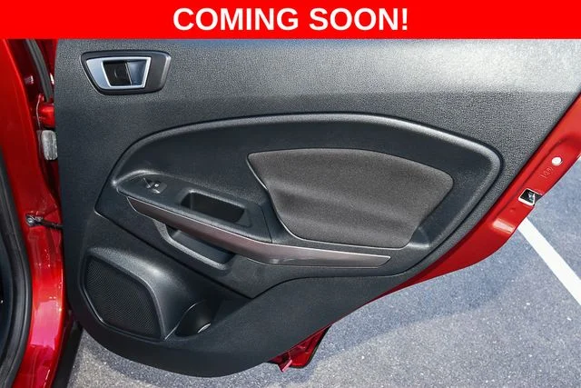 Used 2019 Red Ford SE image 26