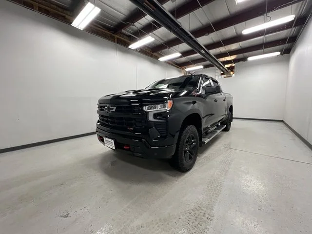 Used 2025 Black Chevrolet LT Trail Boss image 4