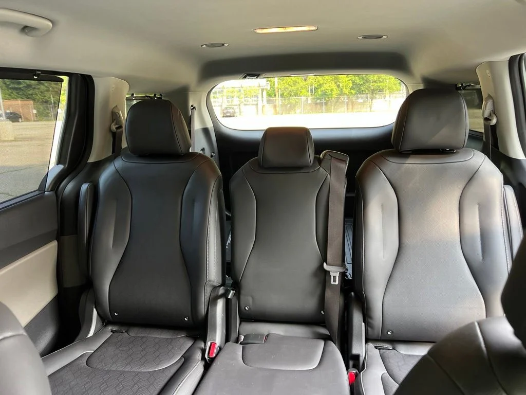 Used 2026 White Kia EX image 33