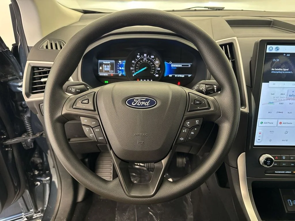 New 2024 Blue Ford SE image 9