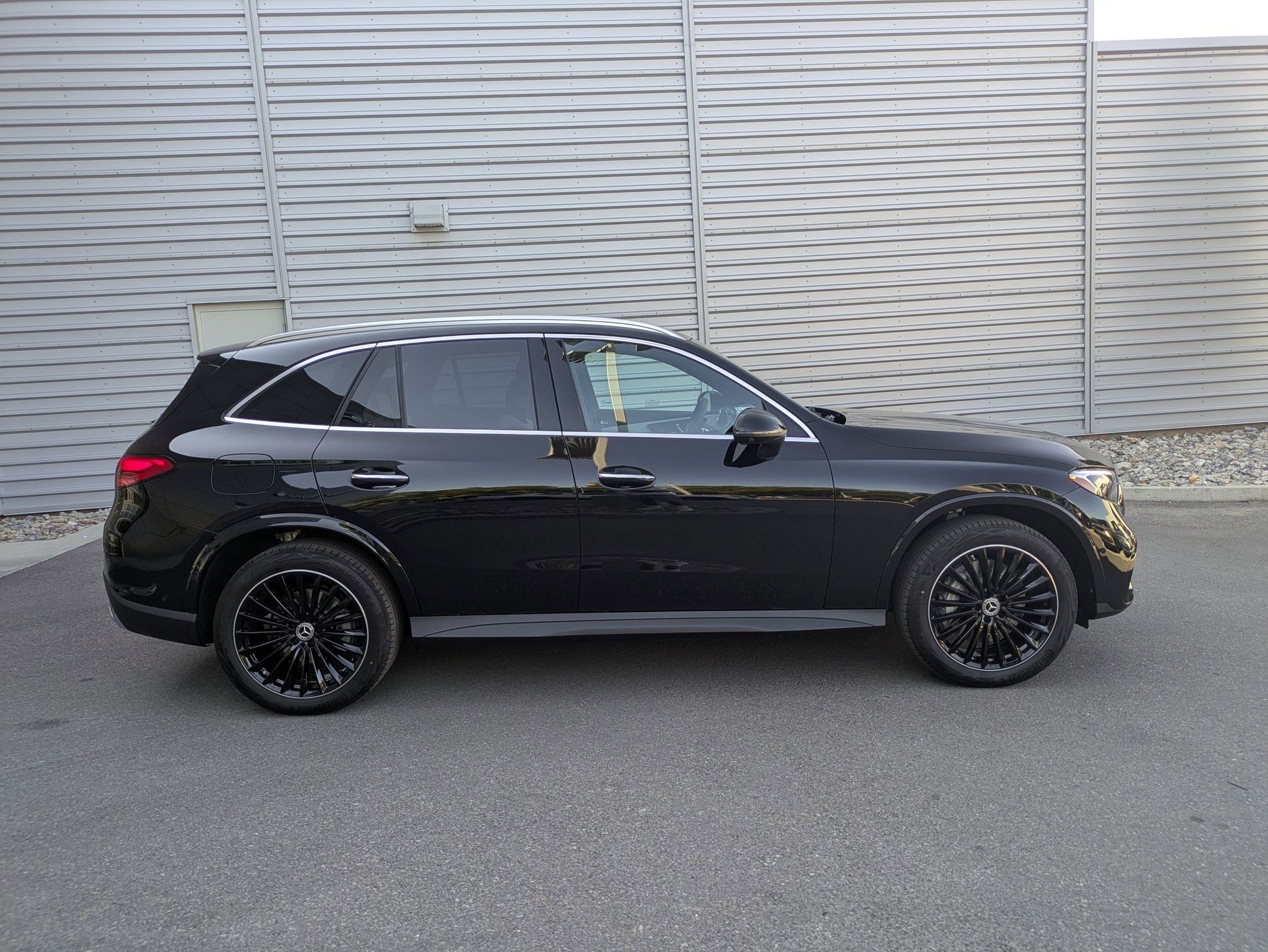 New 2026 Black Mercedes-Benz GLC 300 image 19