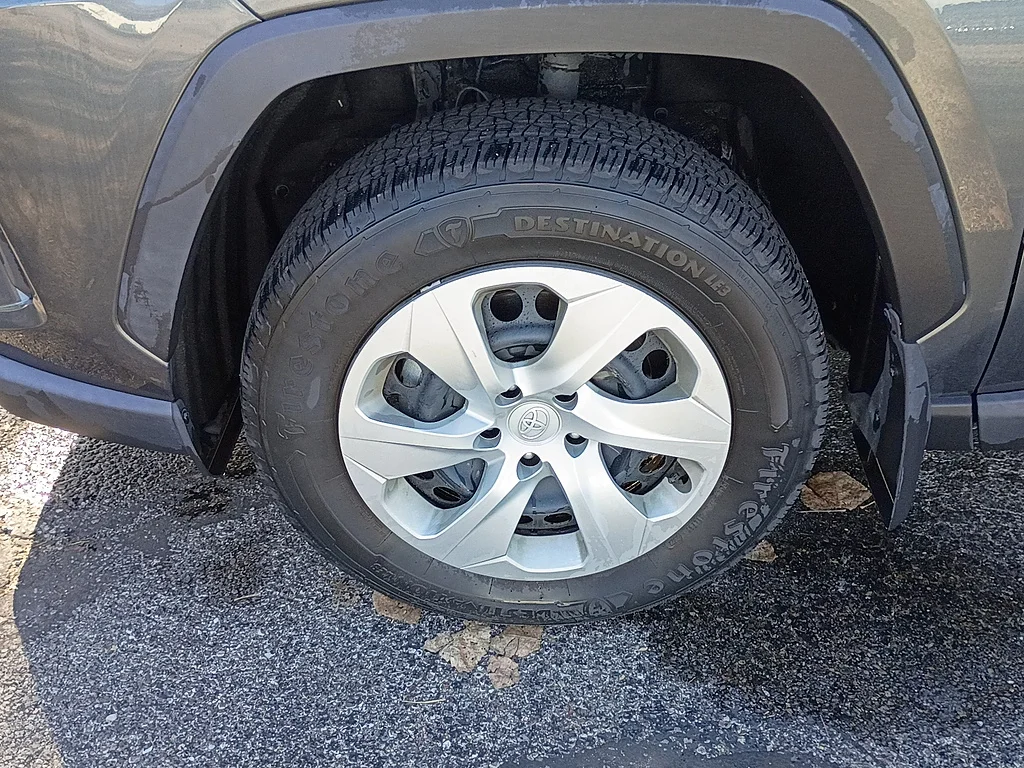 Used 2020 Magnetic Gray Metallic Toyota LE image 10