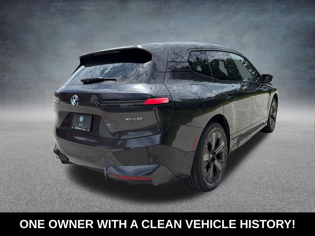 Used 2025 Gray BMW xDrive50 image 6