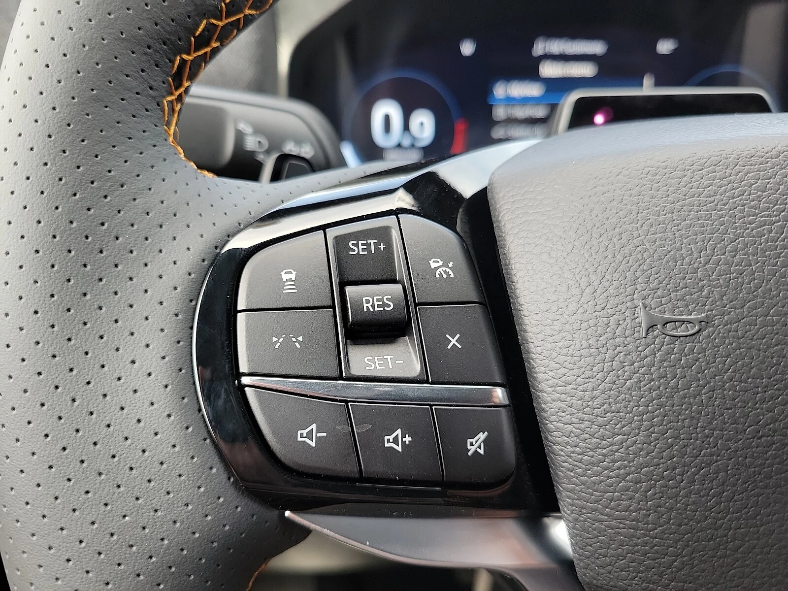 New 2026 Agate Black Metallic Ford Tremor&reg; image 20