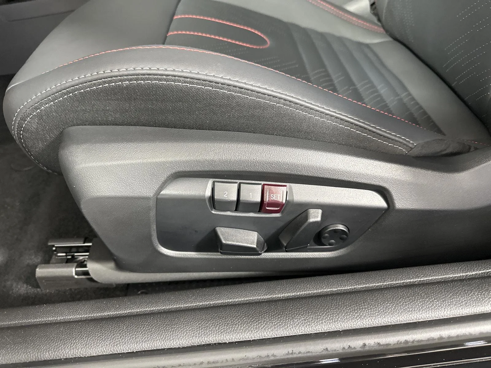 Used 2025 Legend Grey Metallic MINI John Cooper Works image 8